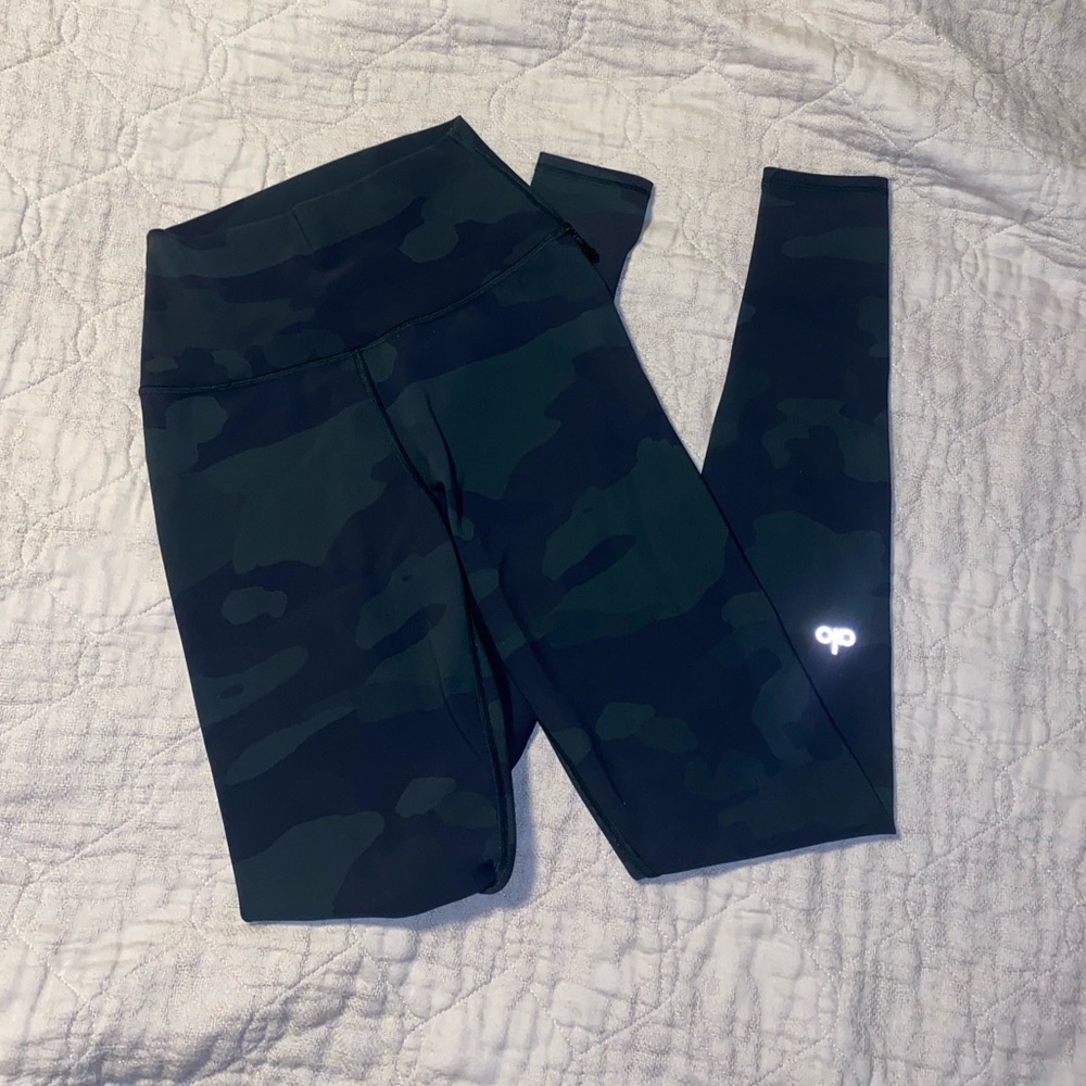 Alo Leggings